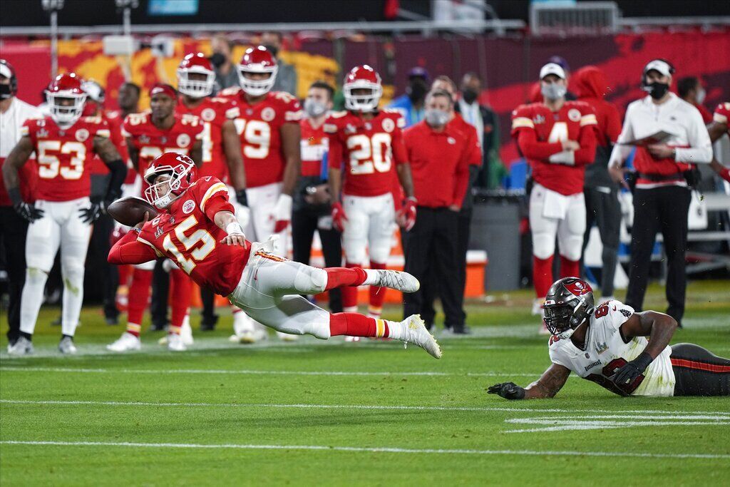 APTOPIX Chiefs Buccaneers Super Bowl Football